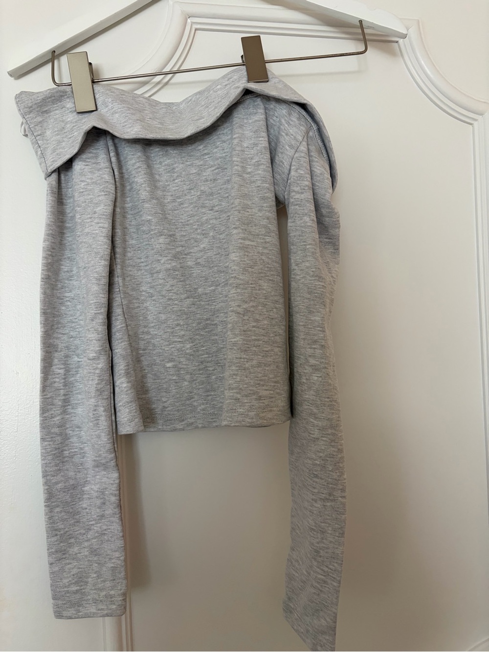 Stradivarius Gray Off Shoulder Long Sleeve Top Size XS NWT